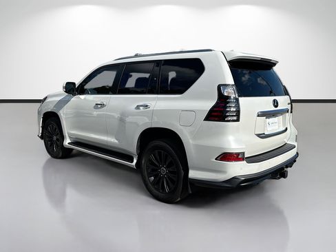 Used 2023 Lexus GX 460 Premium w/ Accessory Package AWD/4WD image 5