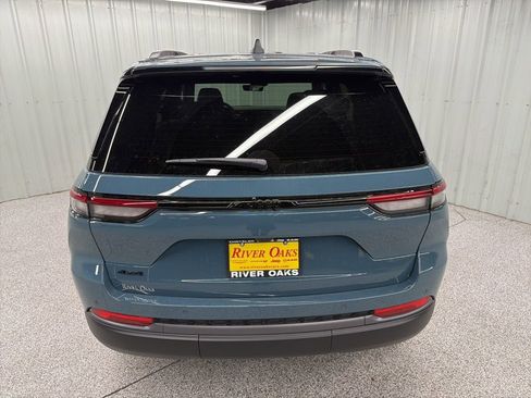 New 2026 Jeep Grand Cherokee Limited AWD/4WD image 5