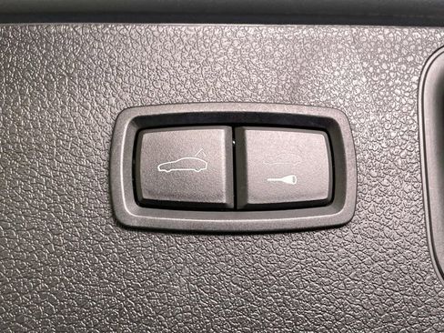 Used 2022 Porsche Macan image 21