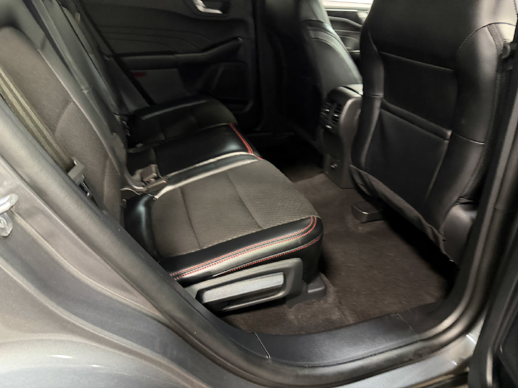 Used 2025 Ford Escape ST-Line Select AWD/4WD image 64