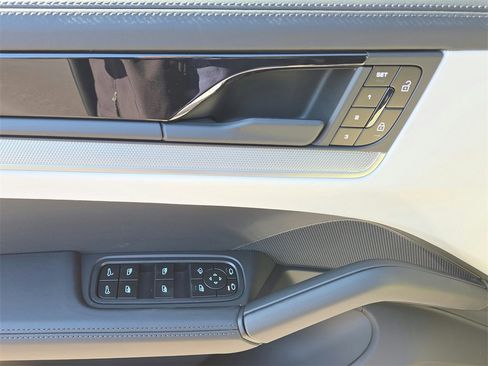 New 2026 Porsche Cayenne image 7