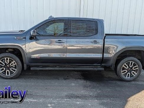 Certified 2022 GMC Sierra 1500 AT4 w/ AT4 Preferred Package image 1