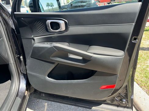 New 2025 Kia Sorento EX w/ Panoramic Sunroof Package FWD image 11