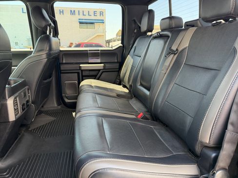 Used 2018 Ford F150 Raptor w/ Equipment Group 802A Luxury AWD/4WD image 16