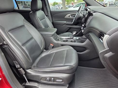 Certified 2022 Chevrolet Traverse LT image 21