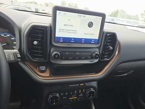 Used 2024 Ford Bronco Sport Outer Banks AWD/4WD image 13
