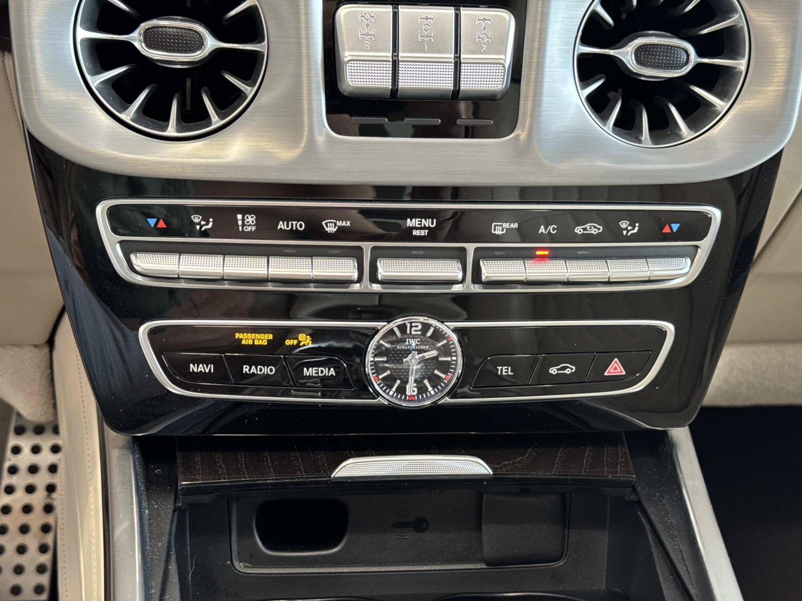 Certified 2024 Mercedes-Benz G 63 AMG 4MATIC image 19
