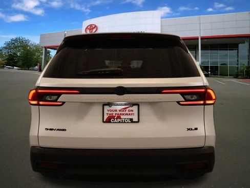 Certified 2025 Toyota Grand Highlander AWD Hybrid image 5