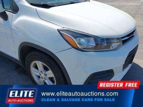 Used 2020 Chevrolet Trax LS w/ Tint and Cruise Package FWD image 34