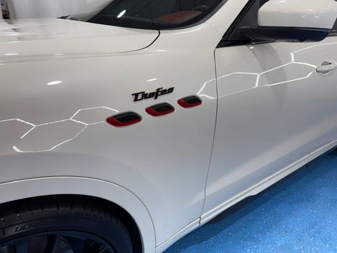 Used 2021 Maserati Levante Trofeo AWD/4WD image 38