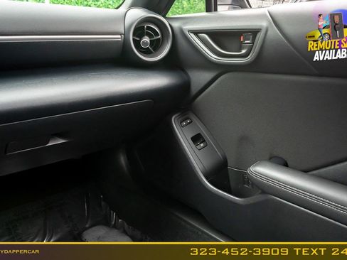 Used 2022 Toyota GR86 w/ ALL Weather Mat Package (TMS) RWD image 22