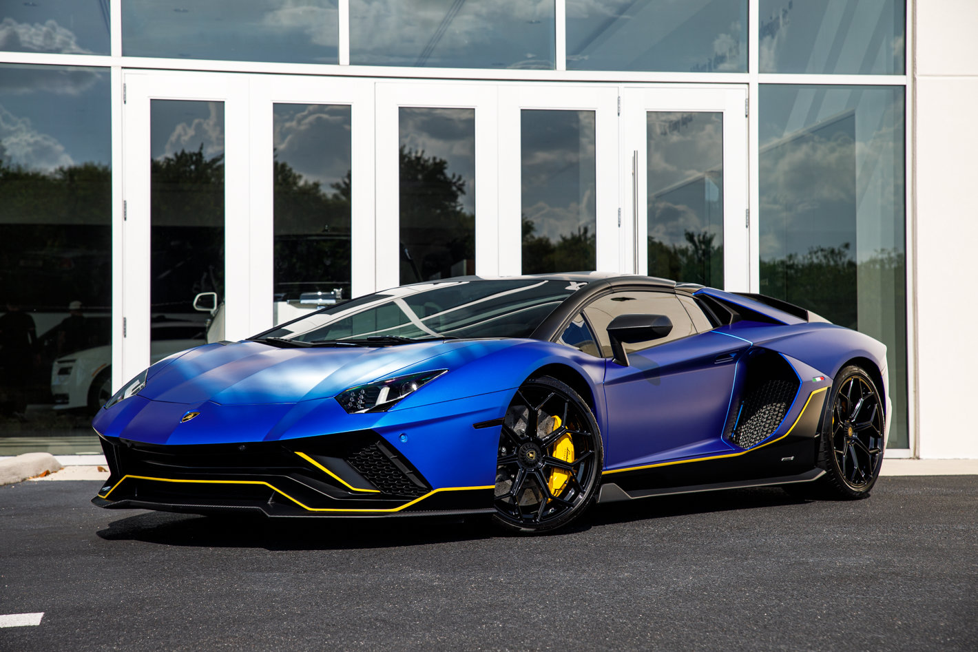 Used 2022 Lamborghini Aventador LP 780-4 Ultimae AWD/4WD image 1