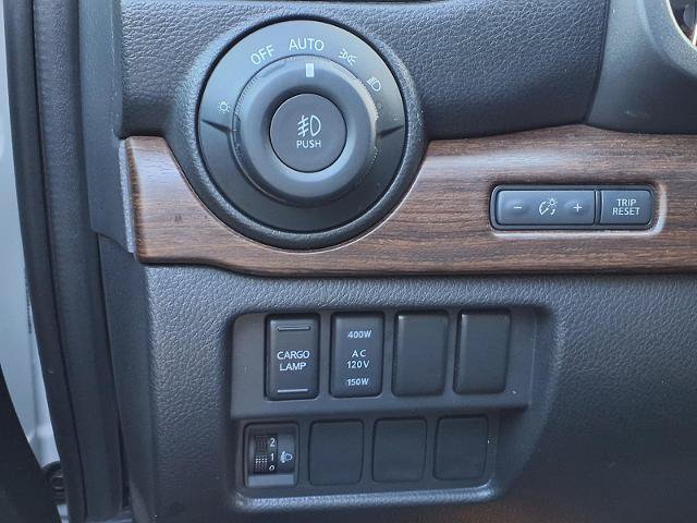 Used 2024 Nissan Titan Platinum Reserve w/ Moonroof Package AWD/4WD image 15