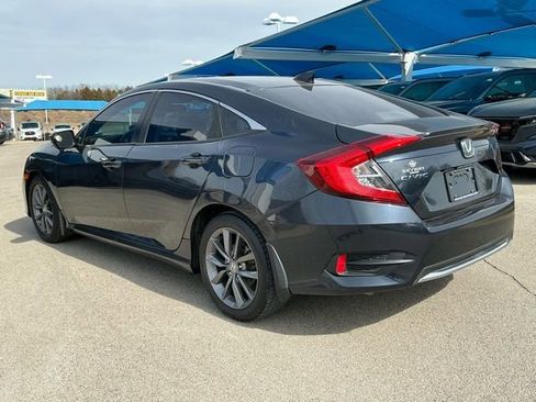 Used 2019 Honda Civic EX image 4