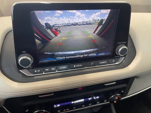 Certified 2023 Nissan Rogue SV w/ SV Premium B Package FWD image 8