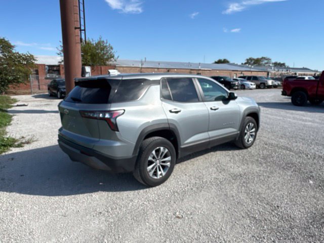 Used 2025 Chevrolet Equinox LT FWD image 5