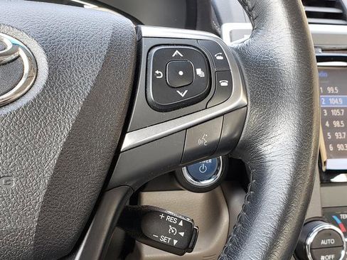 Used 2015 Toyota Camry XLE w/ Moonroof Package image 20