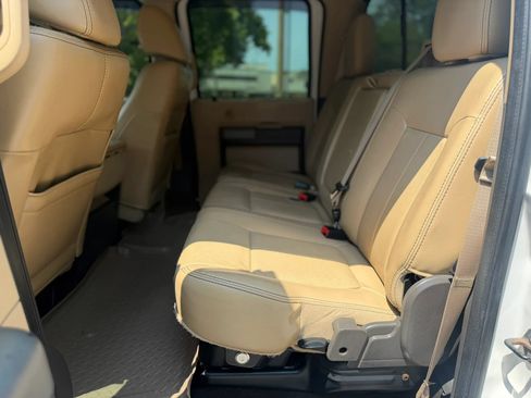 Used 2011 Ford F250 Lariat w/ Lariat Interior Pkg AWD/4WD image 10