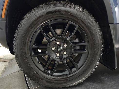 Used 2022 Land Rover Defender 110 S AWD/4WD image 11