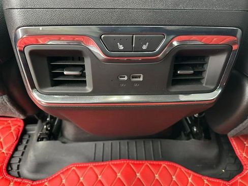 Used 2024 GMC Sierra 1500 Denali w/ Denali Reserve Package image 11