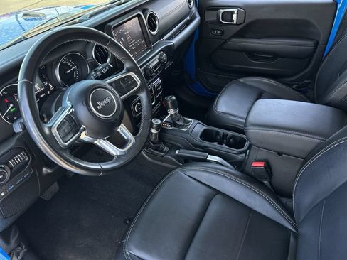 Used 2021 Jeep Wrangler Unlimited Sahara w/ Safety Group AWD/4WD image 10