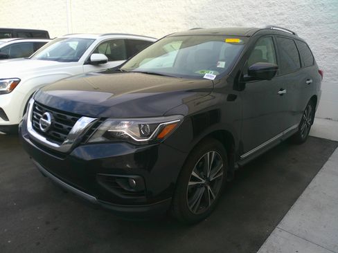 Used 2018 Nissan Pathfinder Platinum image 6