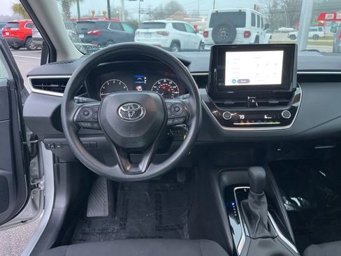 Used 2024 Toyota Corolla LE image 17