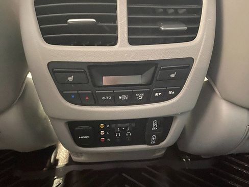 Used 2017 Acura MDX SH-AWD image 23