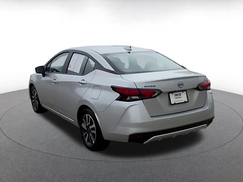 Used 2025 Nissan Versa SV FWD image 11
