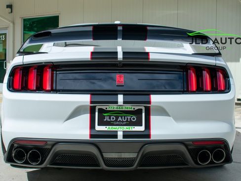 Used 2019 Ford Mustang Shelby GT350R w/ GT350R Equipment Group 920A RWD image 5