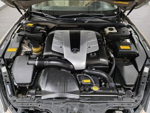 Used 2003 Lexus SC 430 Convertible image 24