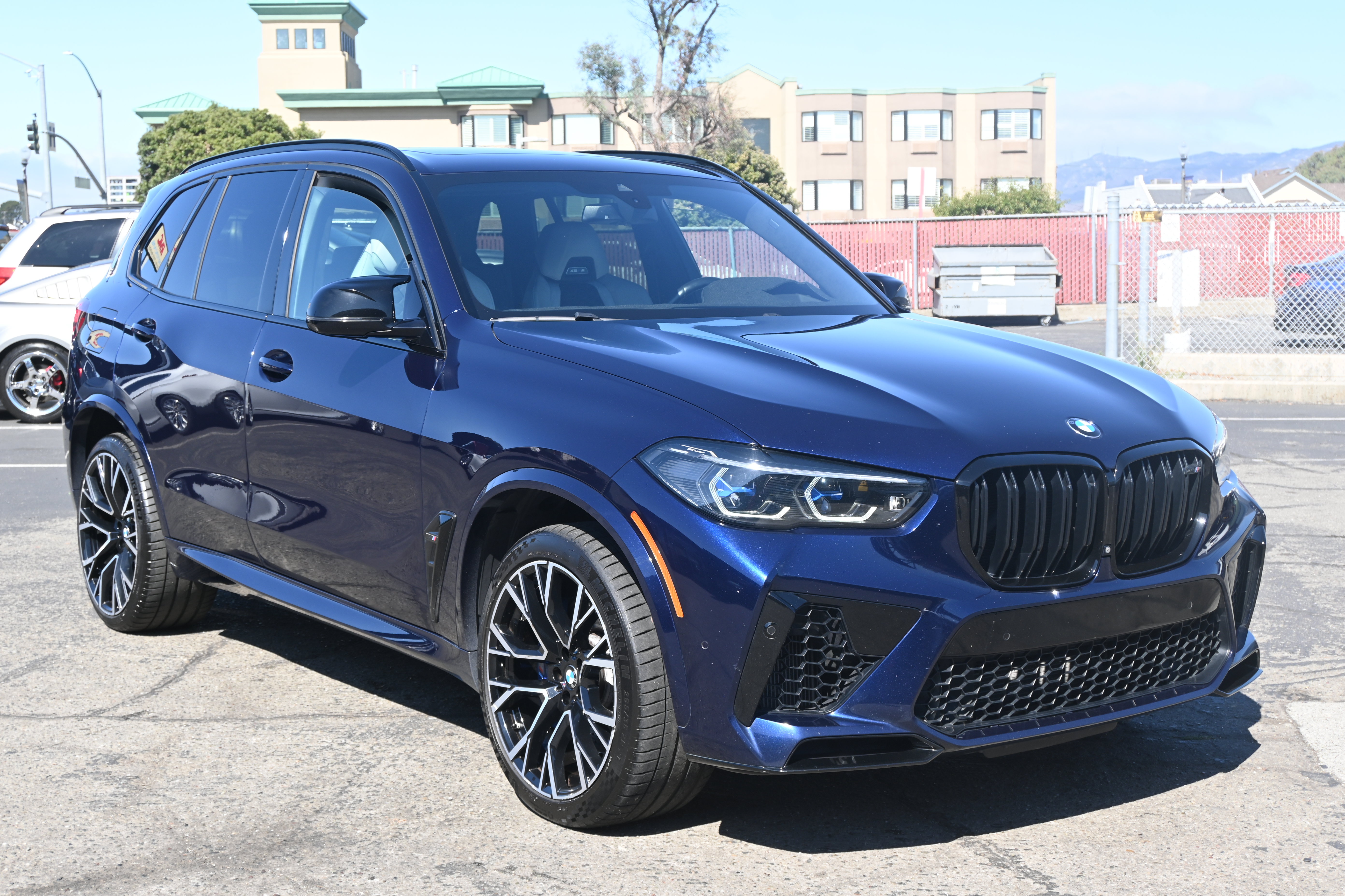 Used 2022 BMW X5 M w/ Competition Package 2 AWD/4WD image 5