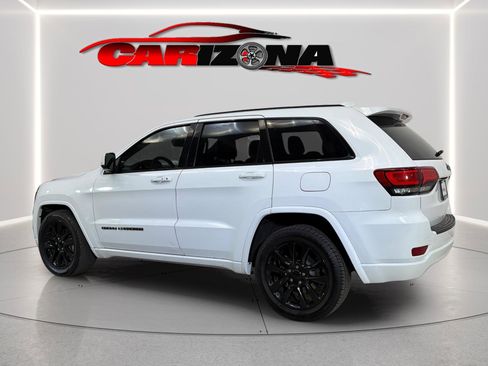 Used 2018 Jeep Grand Cherokee Altitude image 7