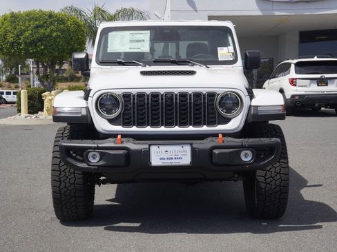 New 2026 Jeep Gladiator Mojave AWD/4WD image 9