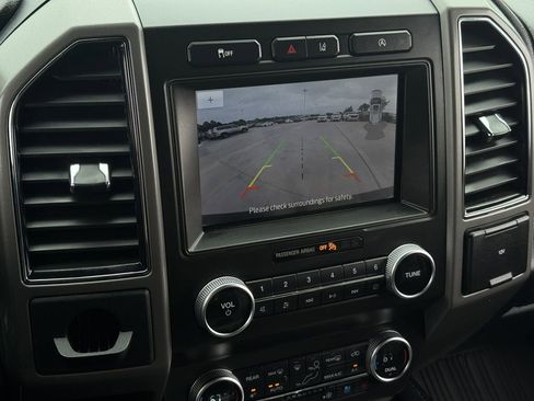 Used 2020 Ford Expedition Max XLT w/ Equipment Group 202A RWD image 19