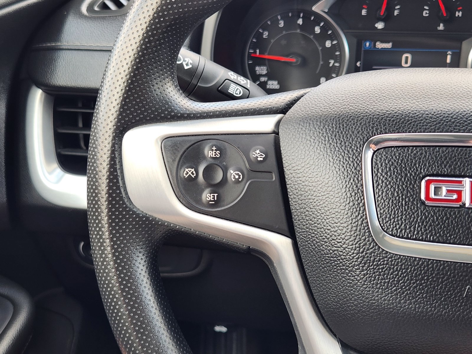 Certified 2024 GMC Terrain SLE AWD/4WD image 34