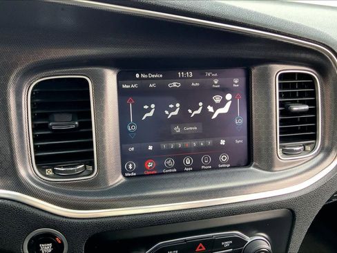 Used 2018 Dodge Charger R/T image 30