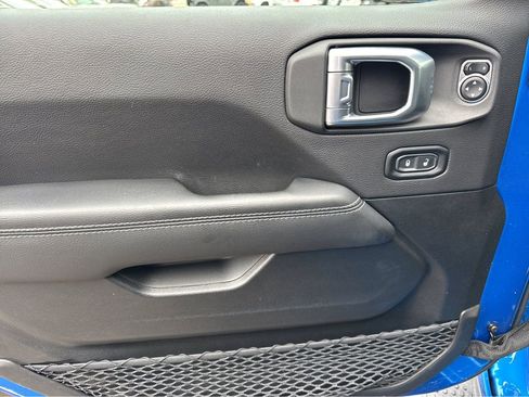 Certified 2022 Jeep Wrangler Unlimited Sahara w/ Cold Weather Group image 12