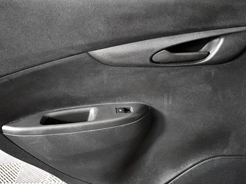 Used 2021 Chevrolet Spark LT image 31