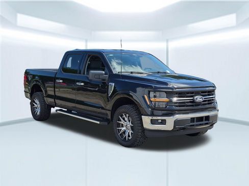 Used 2025 Ford F150 XLT w/ Equipment Group 301A Standard AWD/4WD image 8