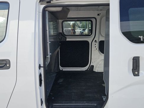 Used 2020 Nissan NV200 SV FWD image 5