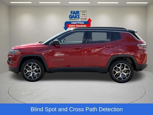 Certified 2025 Jeep Compass Limited AWD/4WD image 11