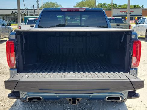 Used 2025 GMC Sierra 1500 Denali AWD/4WD image 11