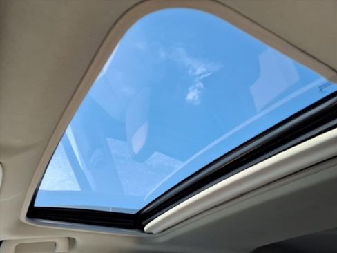 Used 2016 Toyota RAV4 XLE image 15