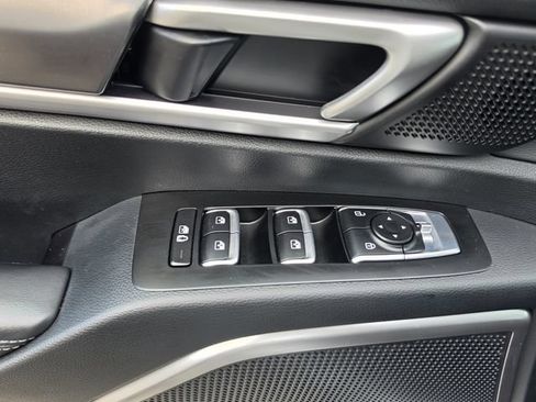 Certified 2025 Kia Telluride S FWD image 19