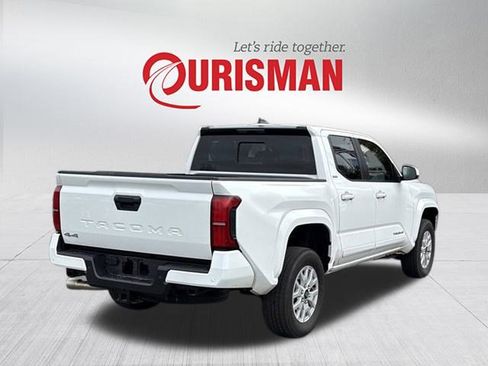 Used 2024 Toyota Tacoma SR5 image 2