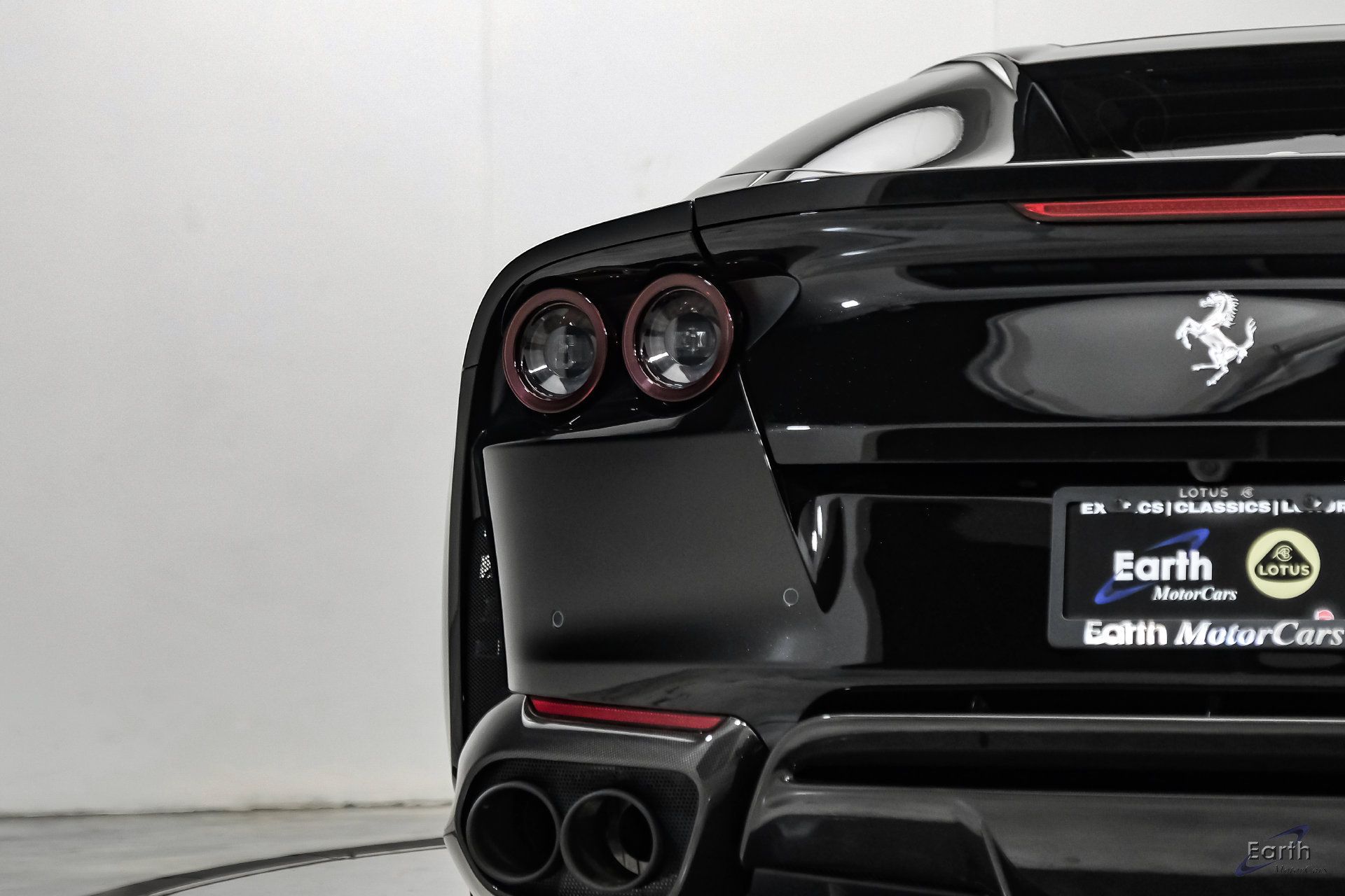 Used 2022 Ferrari 812 GTS RWD image 18