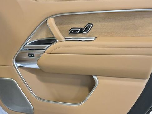 Used 2024 Land Rover Range Rover SV image 48