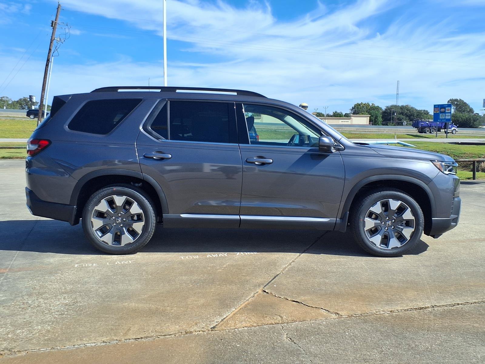 New 2026 Honda Pilot Elite image 7