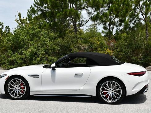 Used 2024 Mercedes-Benz SL 55 AMG 4MATIC image 4